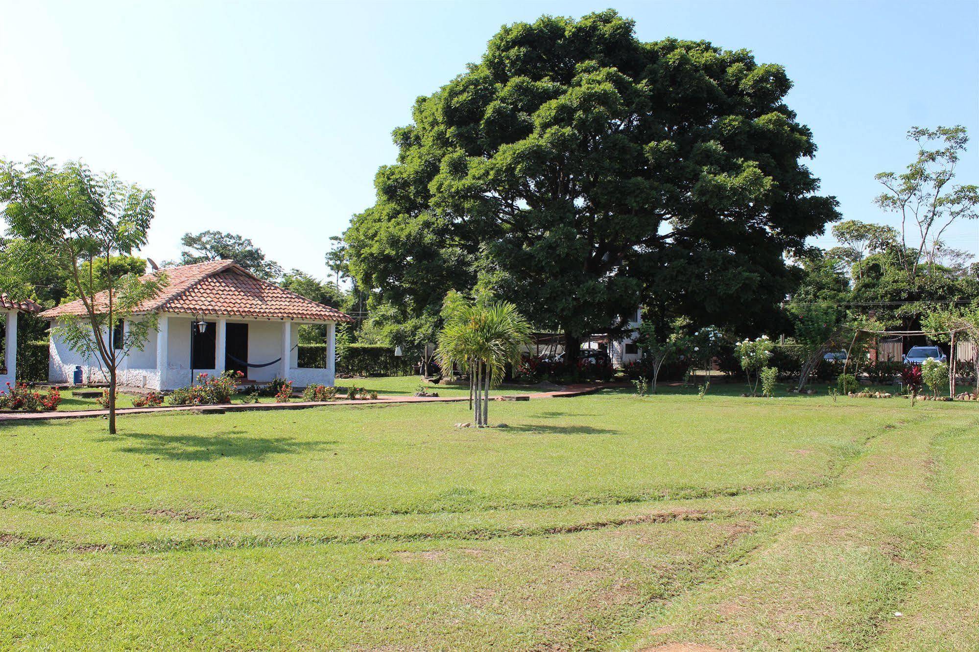 Hotel Campestre Arboretto Villavicencio Exteriör bild